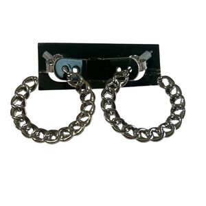 Silver Tone Chain Link Hoop Earrings Lightweight Versatile